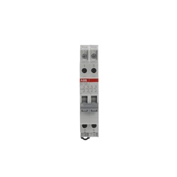 Interruttore On-Off 16A 4 poli 250/400V AC uso residenziale e industriale