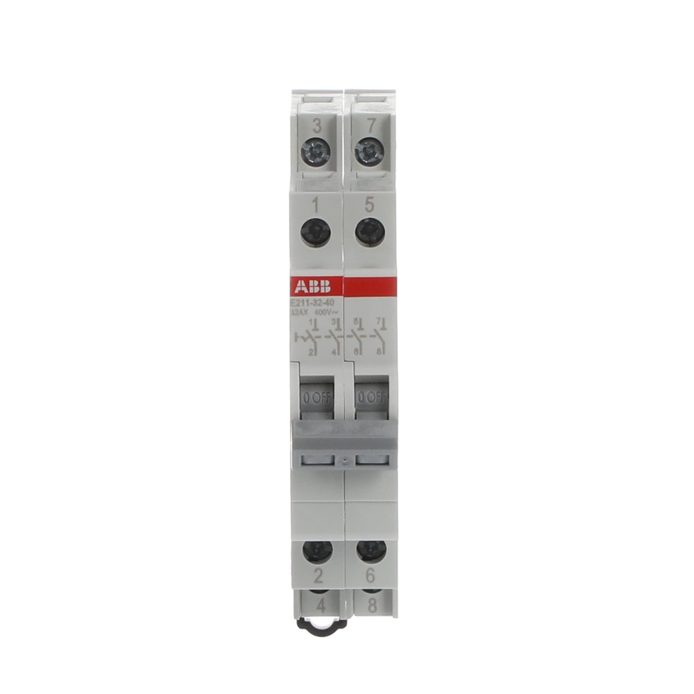 Interruttore elettrico 4 poli 32A 250/400V per impianti residenziali e industriali
