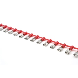 Innestro femmina concatenato rosso 6,3x0,8 mm ottone parzialmente isolato per applicazioni elettriche