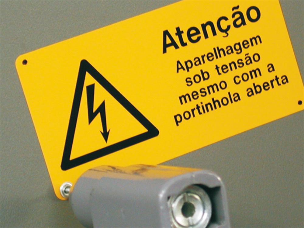 TARGA MG-SIGNS PVC EMERG.GIALLA   6