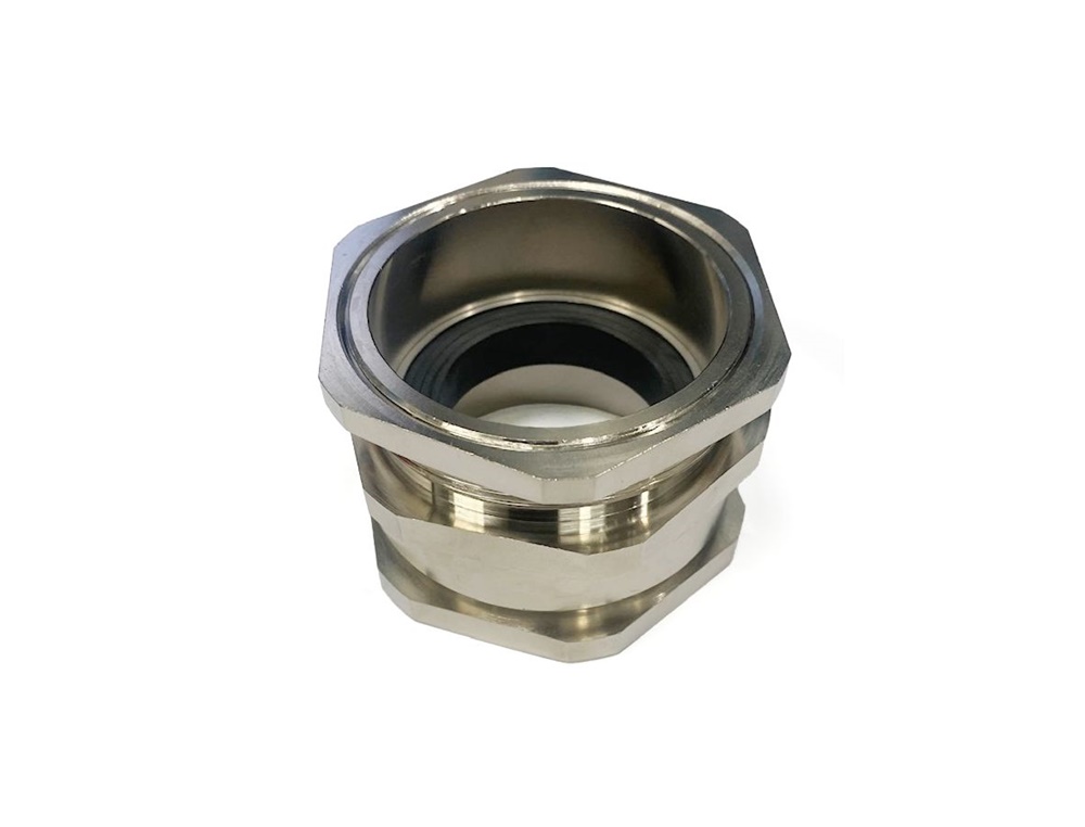 Pressacavo ottone nichelato IP54 G21/2 per installazioni elettriche