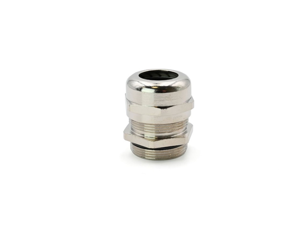 Pressacavo Maxibrass ottone nichelato riduzione serraggio Pg16 IP68 per installazioni elettriche