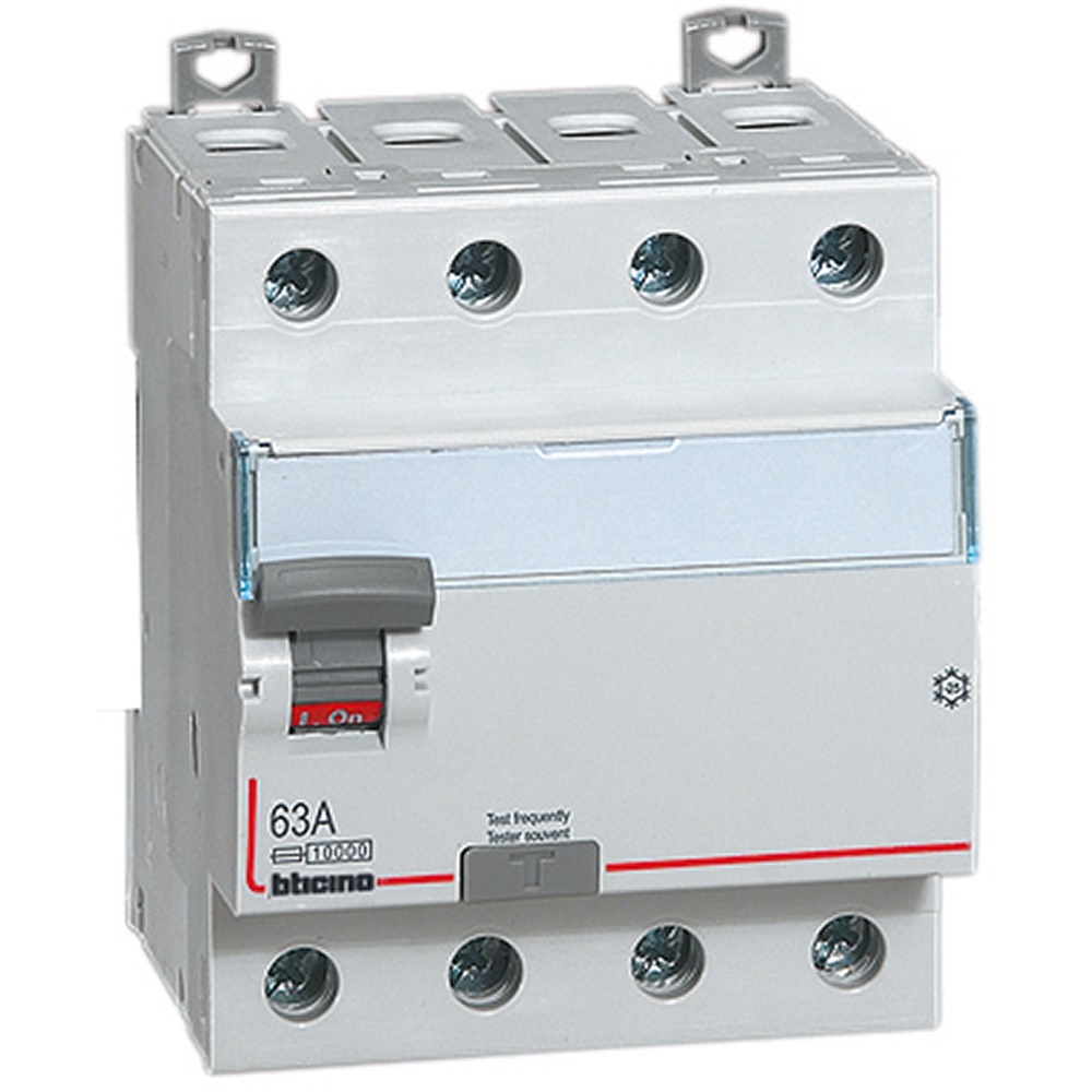 Interruttore differenziale puro 4 poli 63A 500mA protezione impianti elettrici sicurezza affidabile
