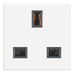 Presa modulare 2P+T 13A 250V standard British bianco per impianti elettrici
