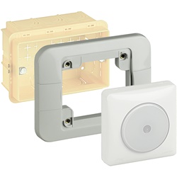 Adattatore IDROBOX protetto per scatola incasso 503E, installazione elettrica sicura e compatta