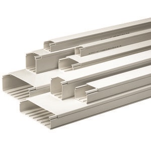 Canalina DIN 50x50 mm bianco B9010 per organizzazione cablaggi elettrici industriali e civili