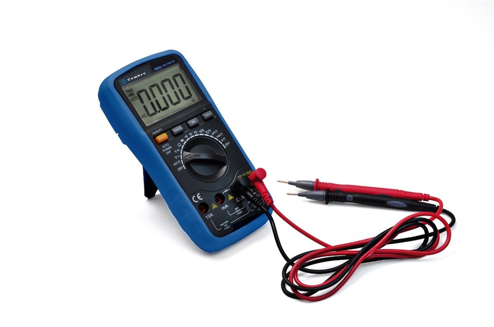 Multimetro digitale TRMS tensione corrente fino 750V
