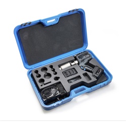 Utensile oleodinamico foratubi B-FL750 a batteria con kit matrici Pg11-Pg21 e valigetta trasporto