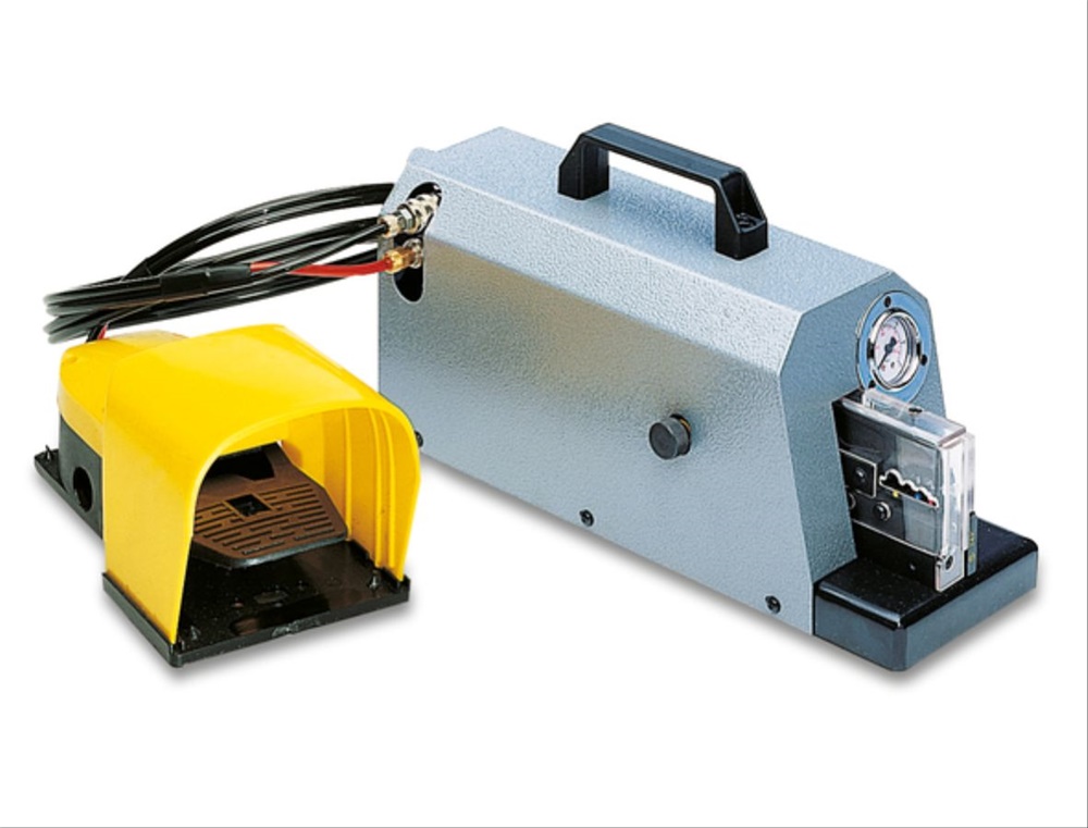 Pressa pneumatica crimpatura capicorda nudi banco lavoro
