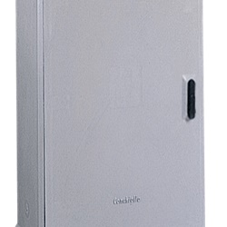 Armadio vetroresina CVN/0-P 546x900x308 mm serratura cremonese IP44 IK10 per installazioni elettriche