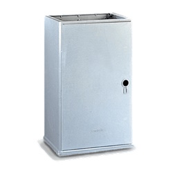 Sopralzo armadio vetroresina grigio RAL 7040, dimensioni 546x880x308 mm, IP44 IK10, serratura cremonese tripunto, uso elettrico industriale CEI EN 62208