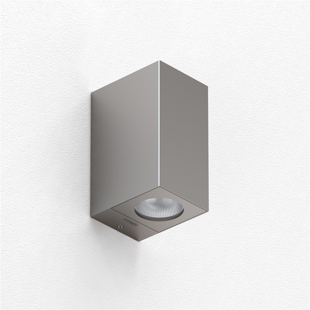 Apparecchio LED 27W 4000K IP66 per esterni e interni