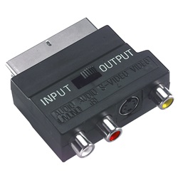 Adattatore SCART audio/video compatto resistente per collegamenti domestici e professionali