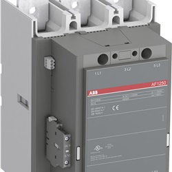 Contattore trifase 1250A 3 poli 100-250V AC/DC per impianti industriali ad alta potenza