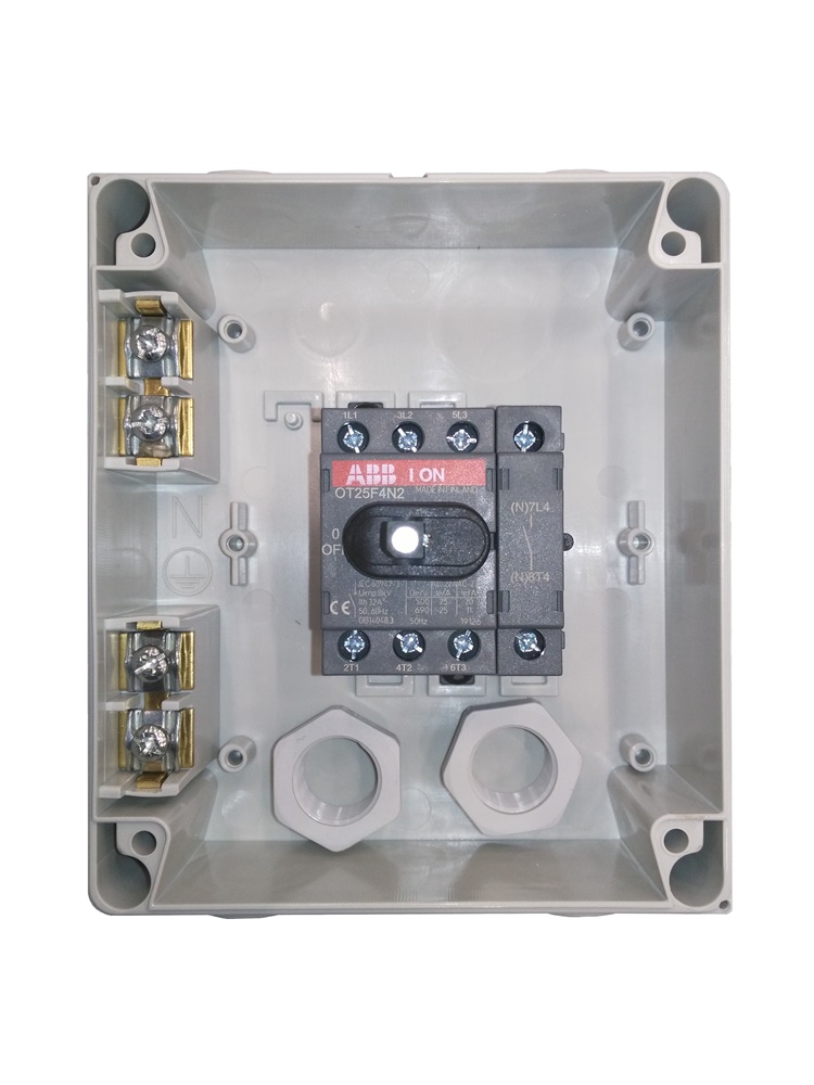 Sezionatore elettrico 4 poli 25A 415V IP65 custodia plastica per impianti industriali e civili