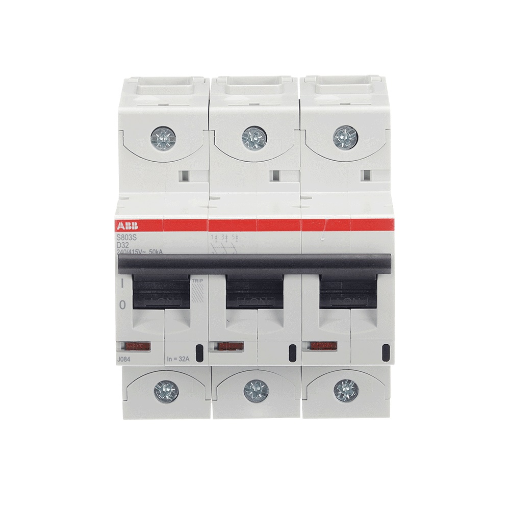 Interruttore automatico 3 poli D-Characteristic 32A 50kA uso residenziale commerciale industriale
