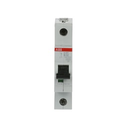 Interruttore Automatico Miniatura S200 1P 32A B 6kA Uso Residenziale e Industriale