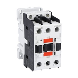 Contattore tripolare 38A AC3 bobina AC 400V uso industriale