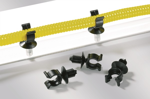 Fissaggio tubi corrugati CTC7.5 clip ancoraggio pino utilizzo automotive cablatori elettrotecnica