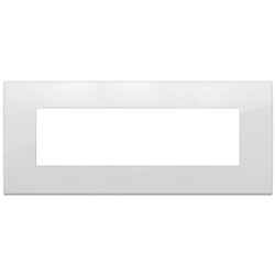 Placca Classic 7 moduli metallo polar total look diaframma bianco per installazioni elettriche