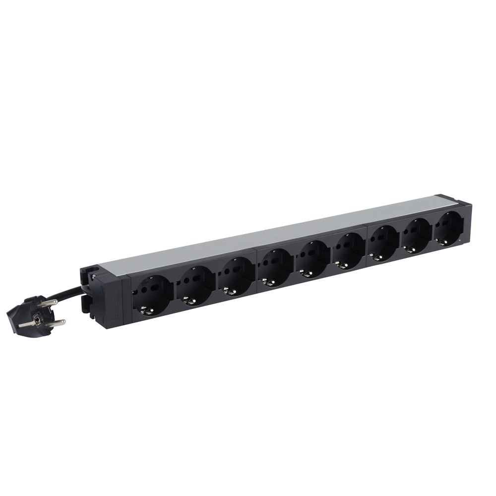 Multipresa PDU 19 9 prese standard tedesco con fissaggio rapido per rack IT