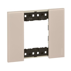 Placca Living Now 2 moduli Aura plastica bimaterica design moderno per interruttori e prese