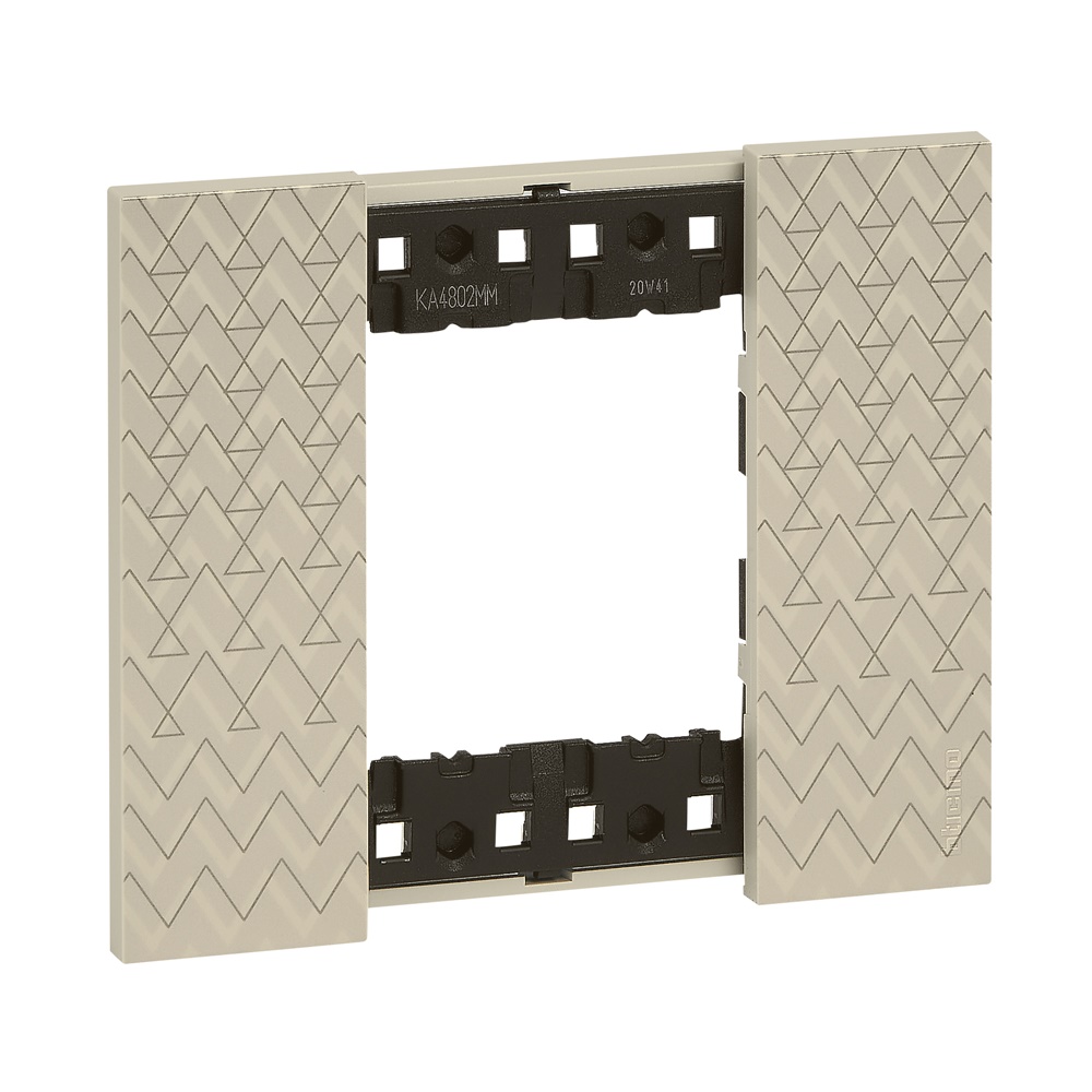 Placca Living Now 2 moduli effetto pixel plastica per impianti elettrici optici