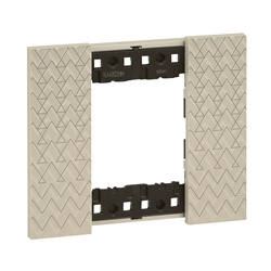 Placca Living Now 2 moduli effetto pixel plastica per impianti elettrici optici