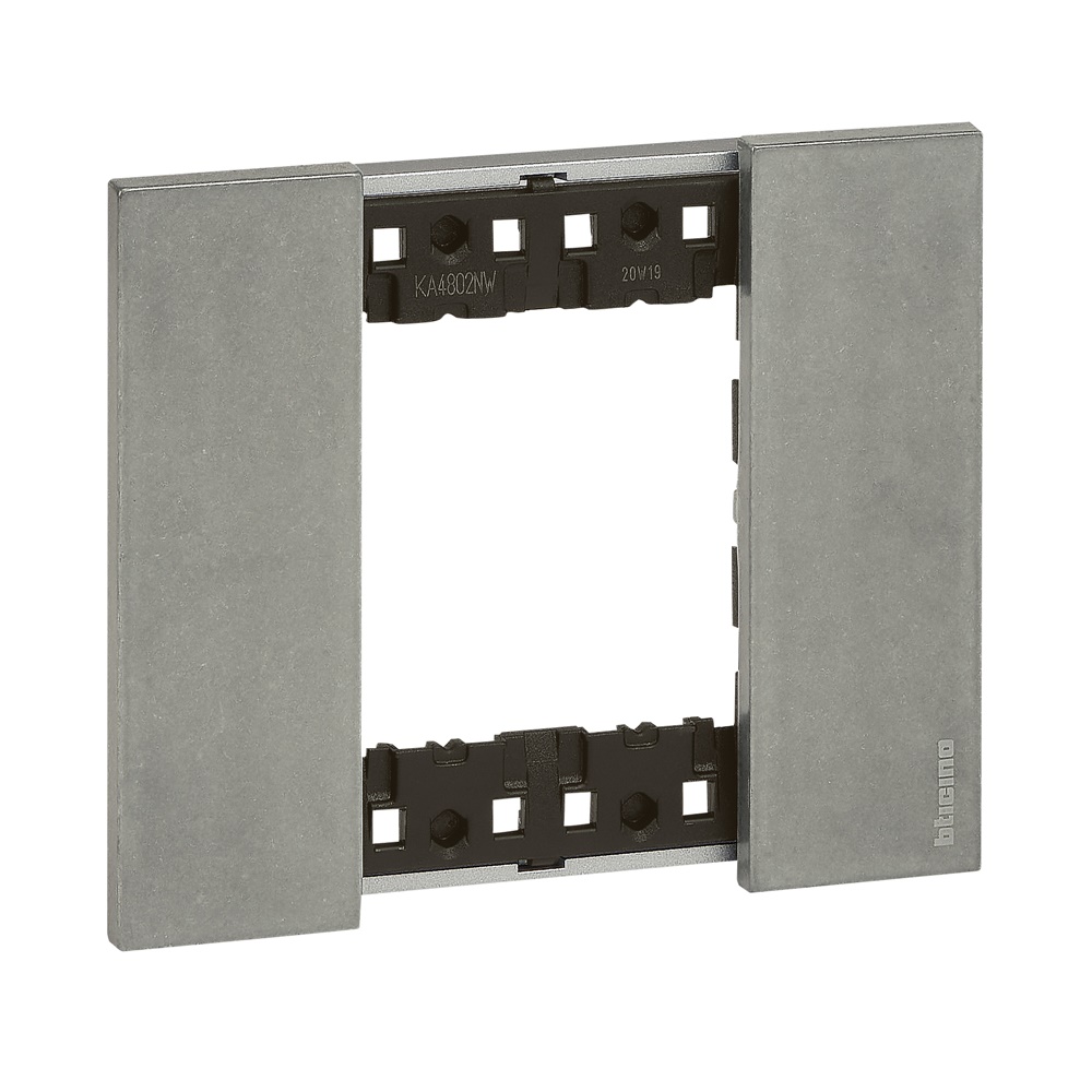 Placca Living Now 2 moduli Moon in zama per impianti elettrici design moderno