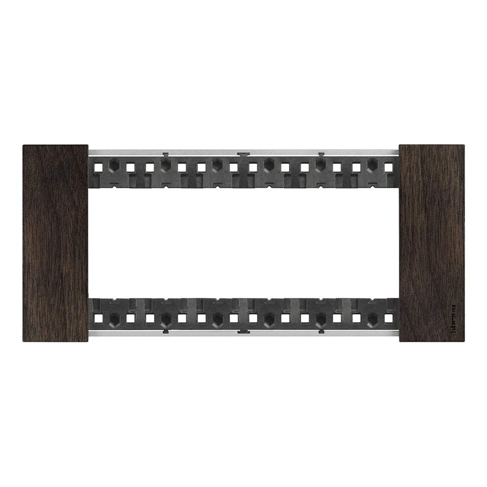 Placca Living Now 6 moduli legno noce design moderno per impianti elettrici